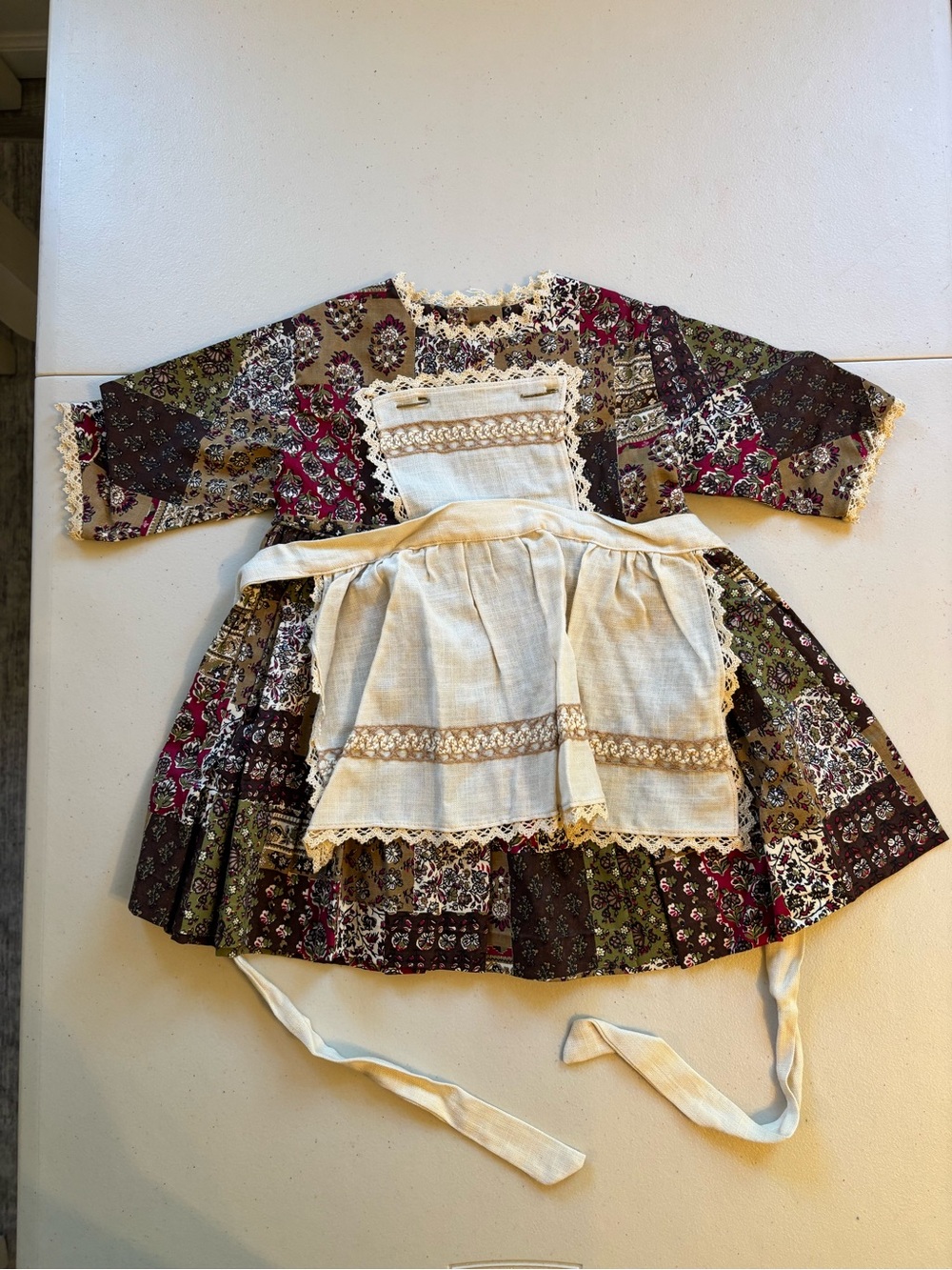 Kate Greenaway Frock green & brown patchwork dress w/ apron